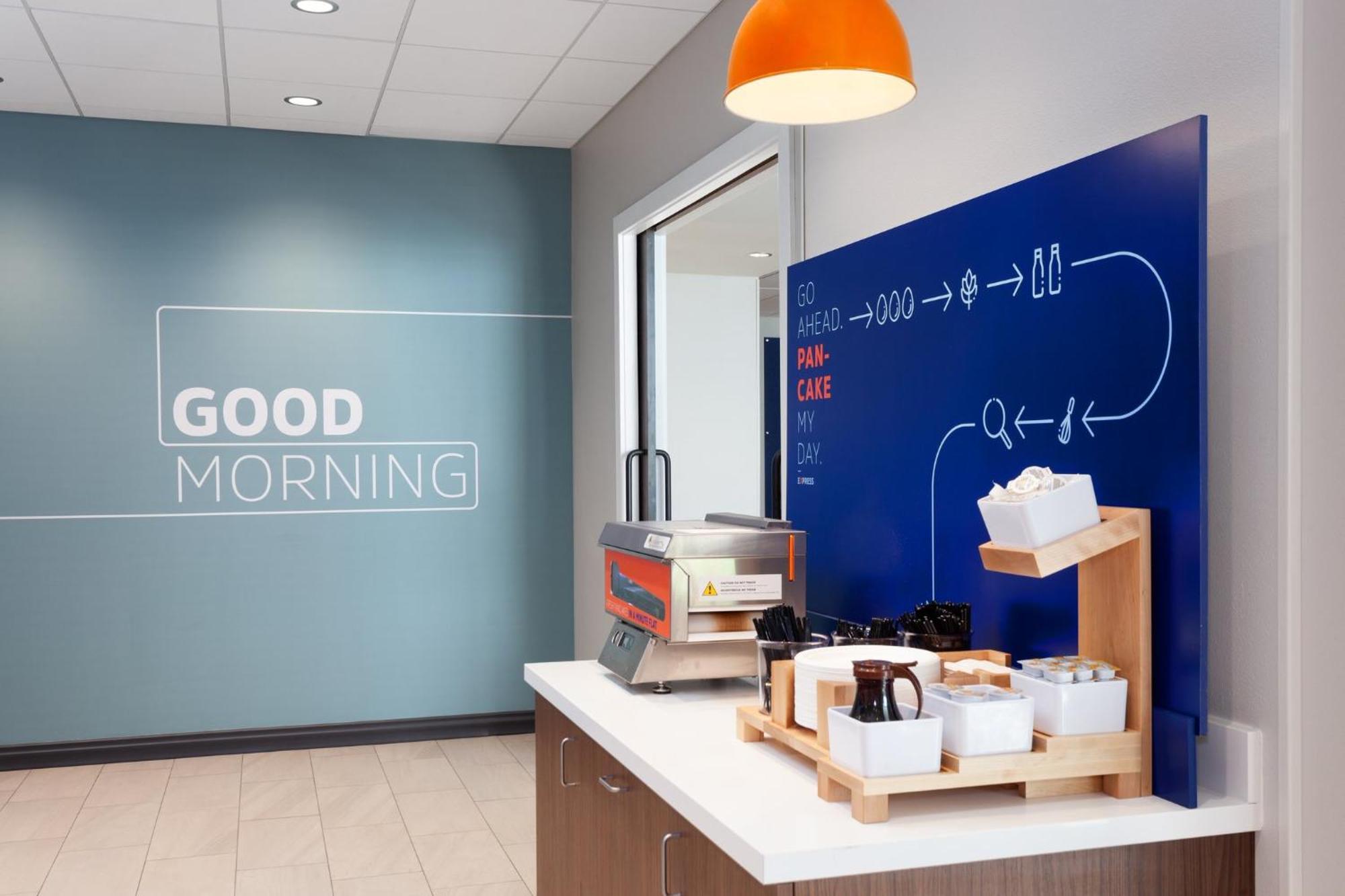 Holiday Inn Express & Suites Reedsburg - Dells Area By Ihg Dış mekan fotoğraf