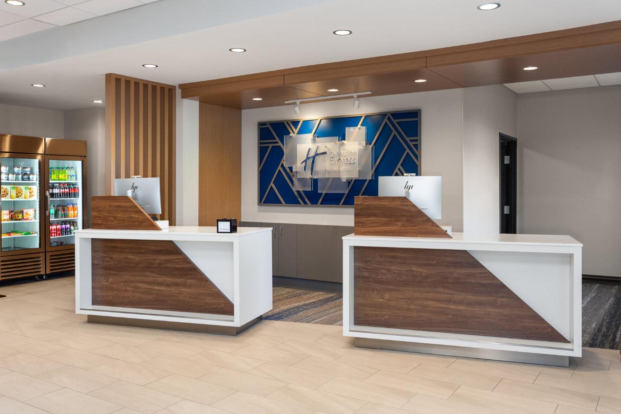 Holiday Inn Express & Suites Reedsburg - Dells Area By Ihg Dış mekan fotoğraf