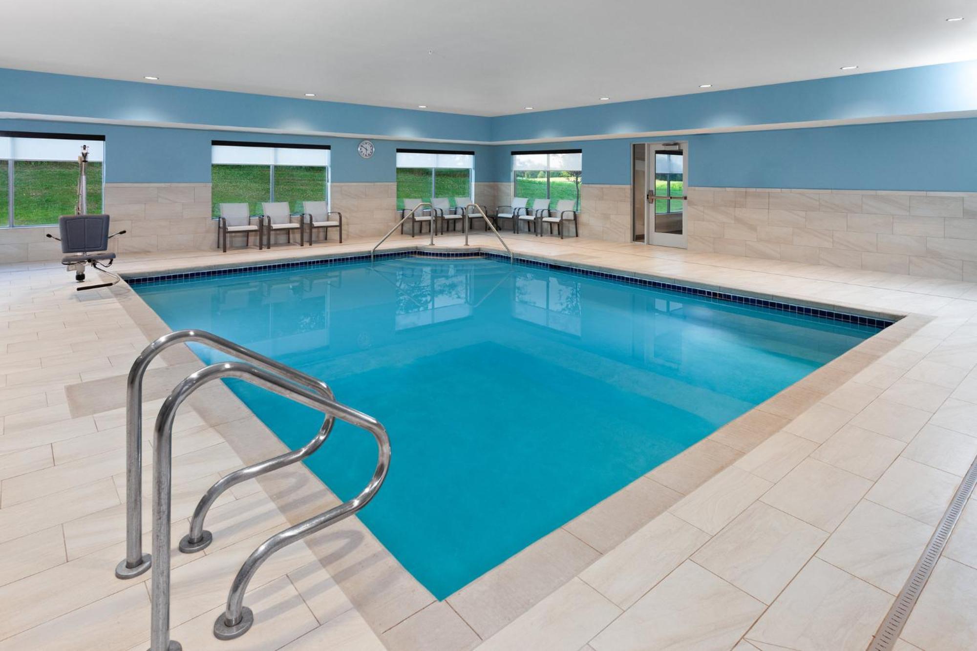 Holiday Inn Express & Suites Reedsburg - Dells Area By Ihg Dış mekan fotoğraf