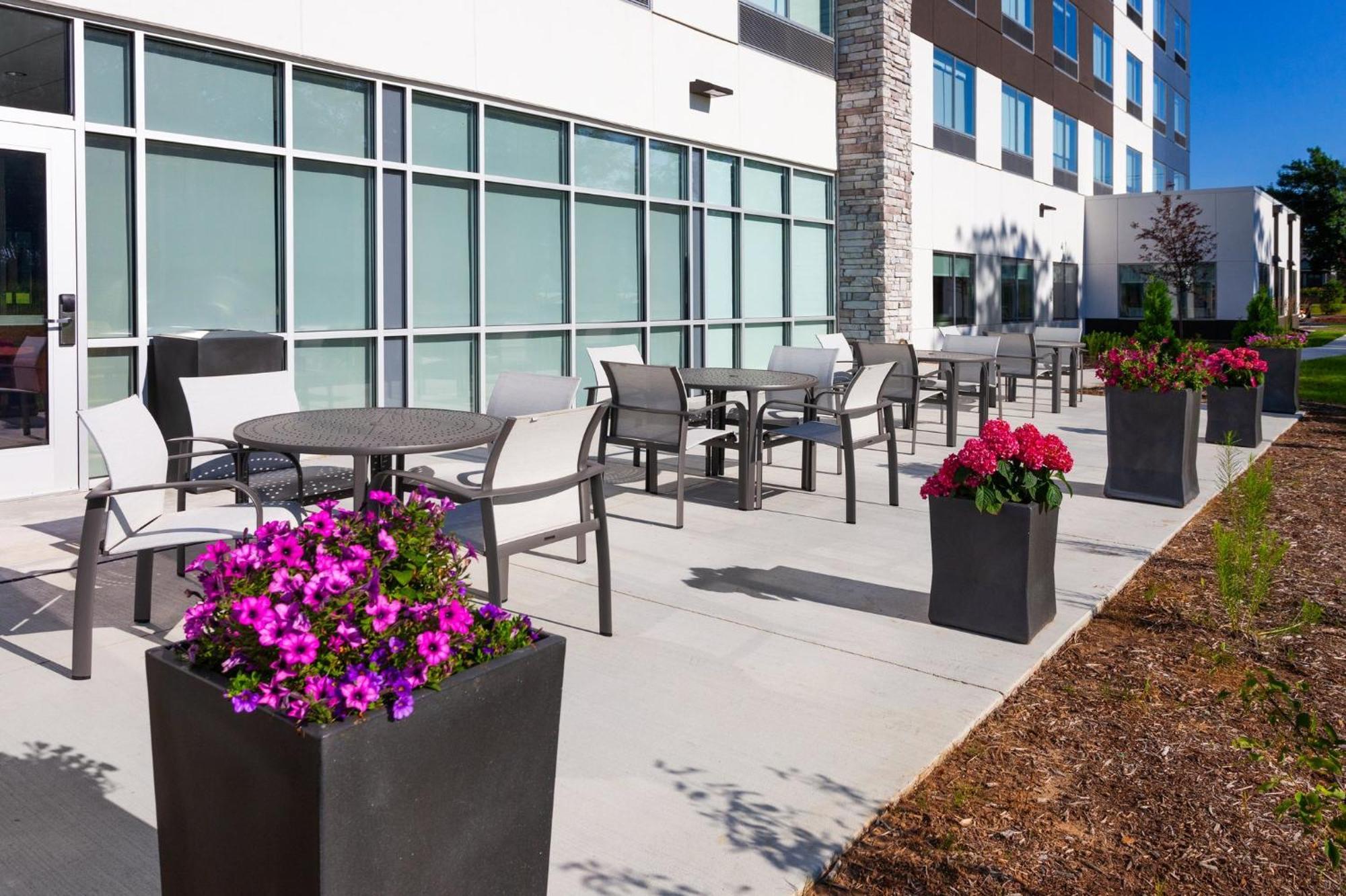 Holiday Inn Express & Suites Reedsburg - Dells Area By Ihg Dış mekan fotoğraf