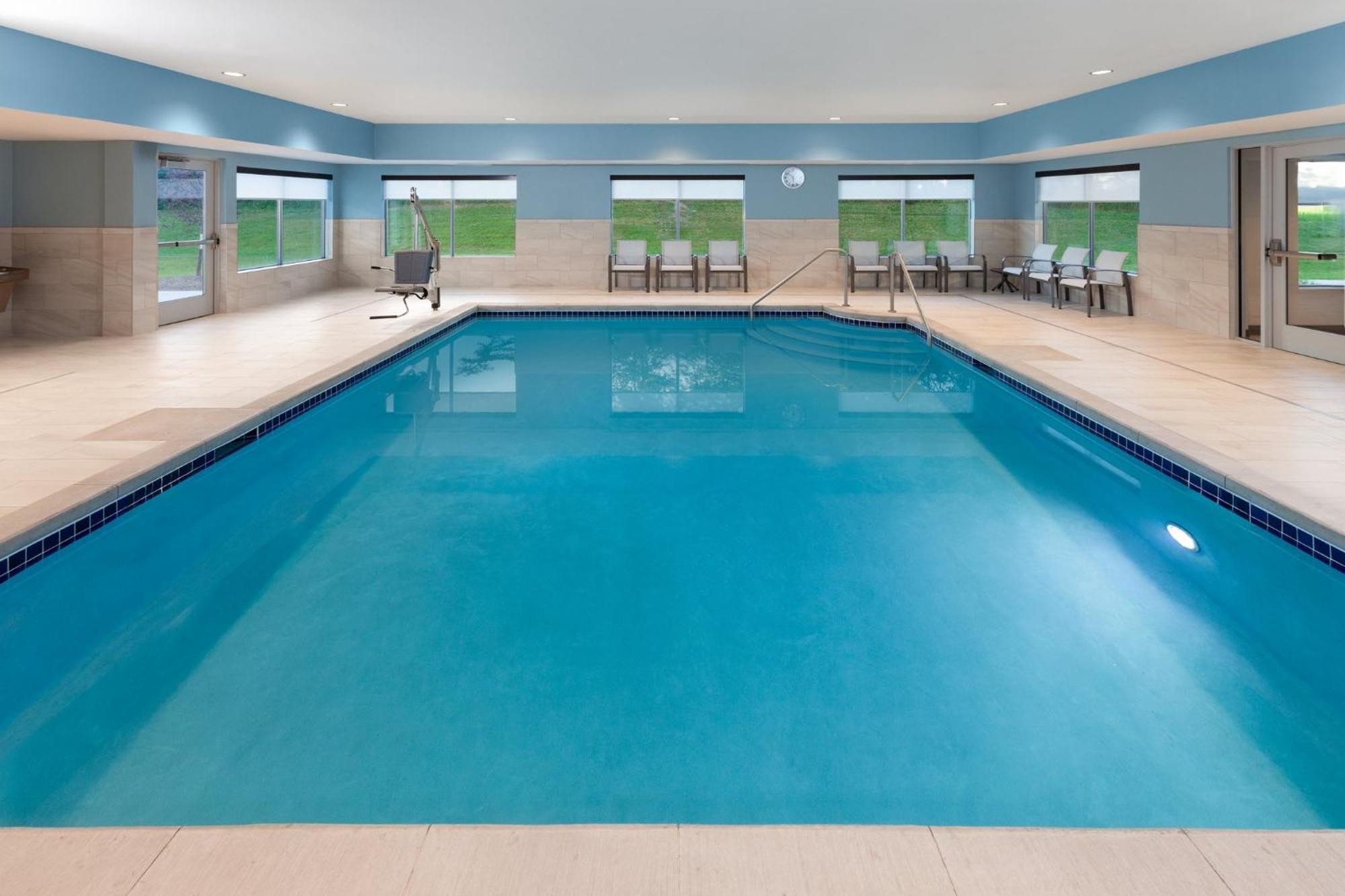 Holiday Inn Express & Suites Reedsburg - Dells Area By Ihg Dış mekan fotoğraf