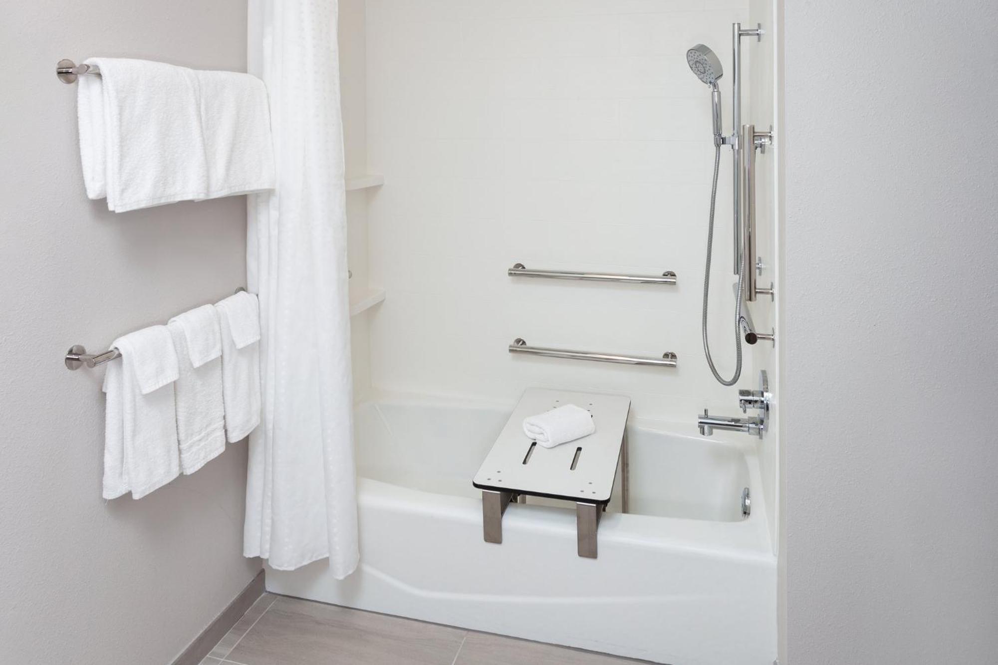 Holiday Inn Express & Suites Reedsburg - Dells Area By Ihg Dış mekan fotoğraf